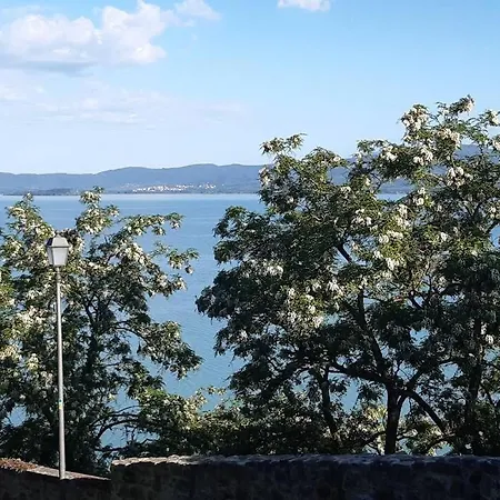 Apartamento La Perla Sul Lago Monte del Lago